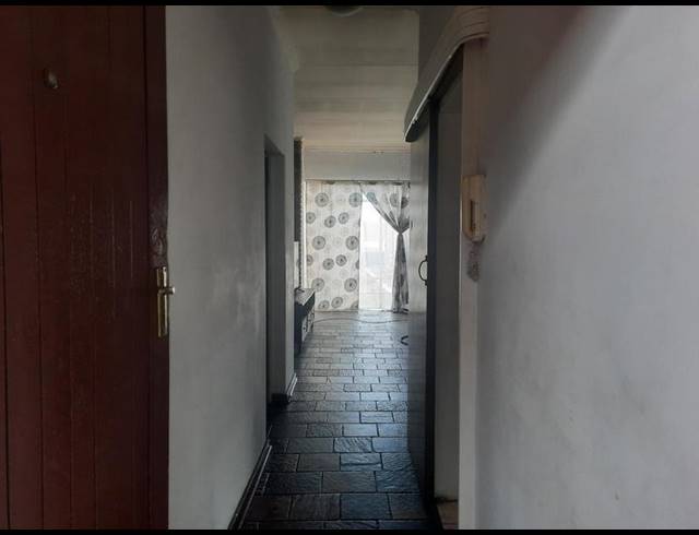 2 BEDROOM APARTMENT FOR SALE IN VANDERBIJLPARK CENTRAL